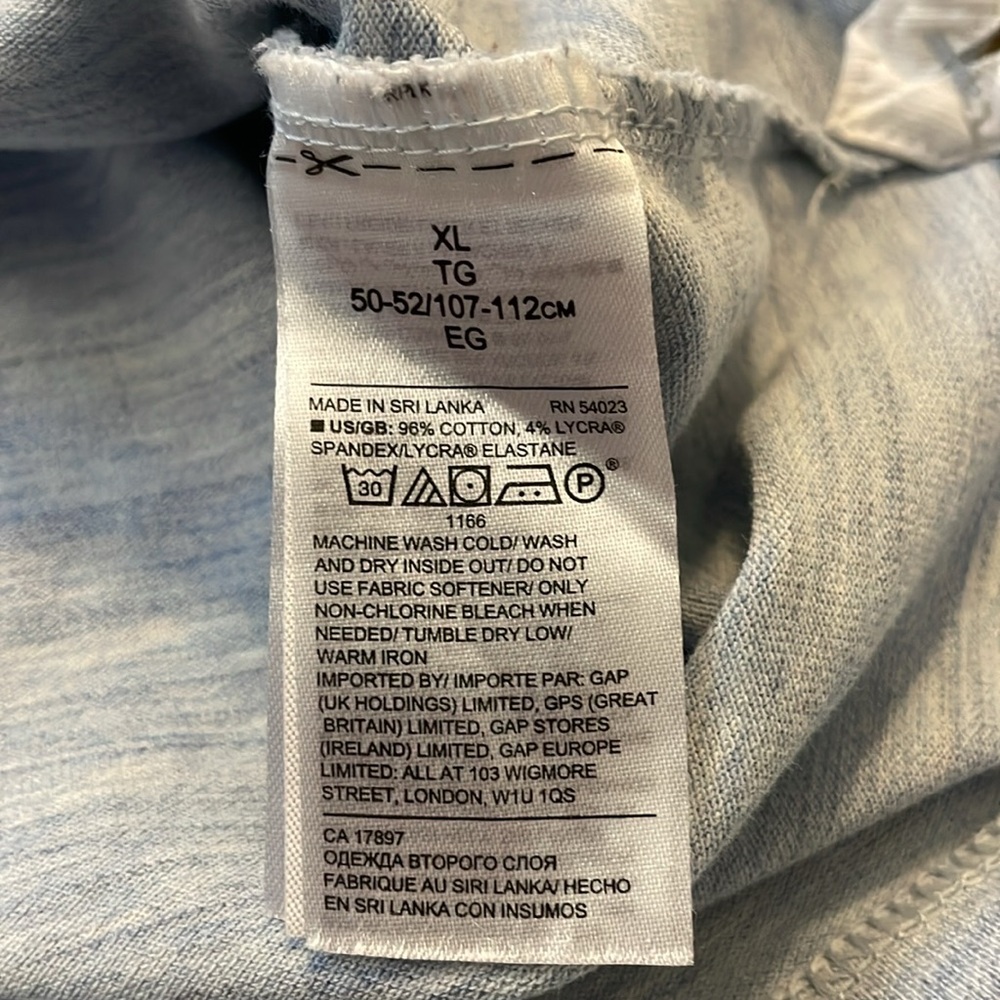 Banana Republic pique cotton polo in blue. Men's XL. Like new condition. Sharp! - Picture 10 of 11